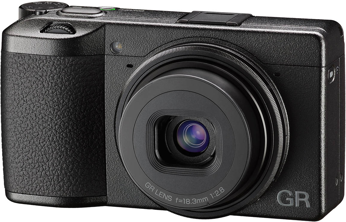 RICOH GR III černý