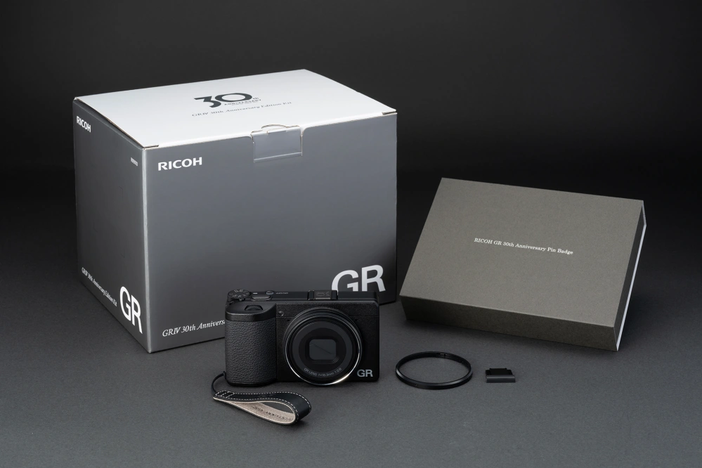  RICOH GR IV 30th Anniversary Edition Kit