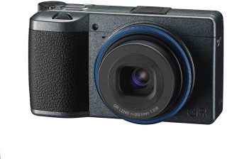 RICOH GR IIIx Urban Edition + GC 11